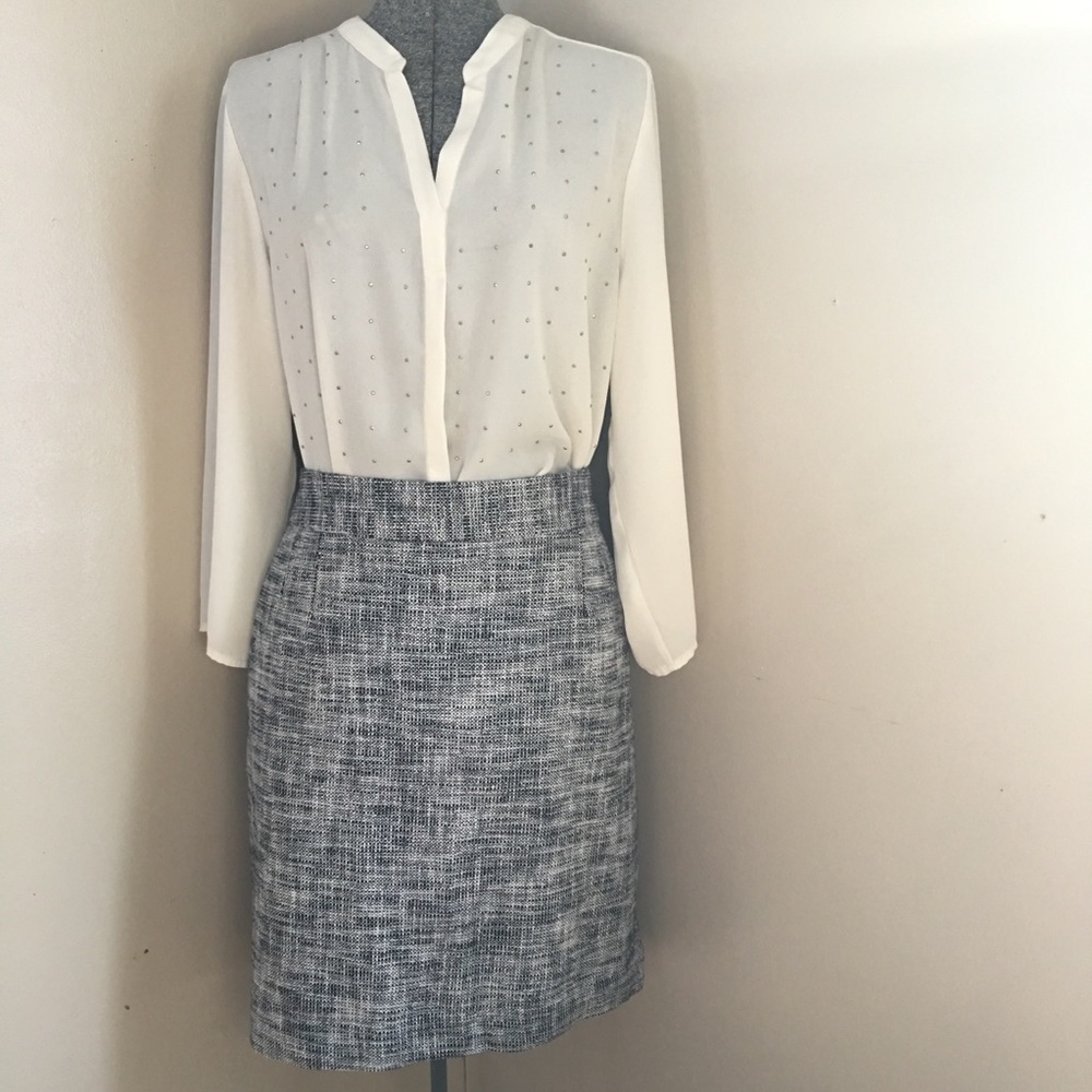 Banana Republic Black and White Tweed Skirt